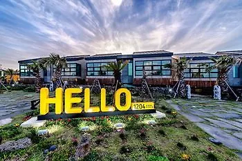 מלון ג'גו Hello 1204 3*,